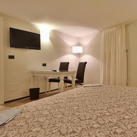 Hotel San Donato - Bologna Centro Phòng bức ảnh